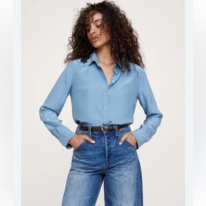 Banana Republic Silk Button Up Blouse Astral 100% Silk Resort Shirt Size XS